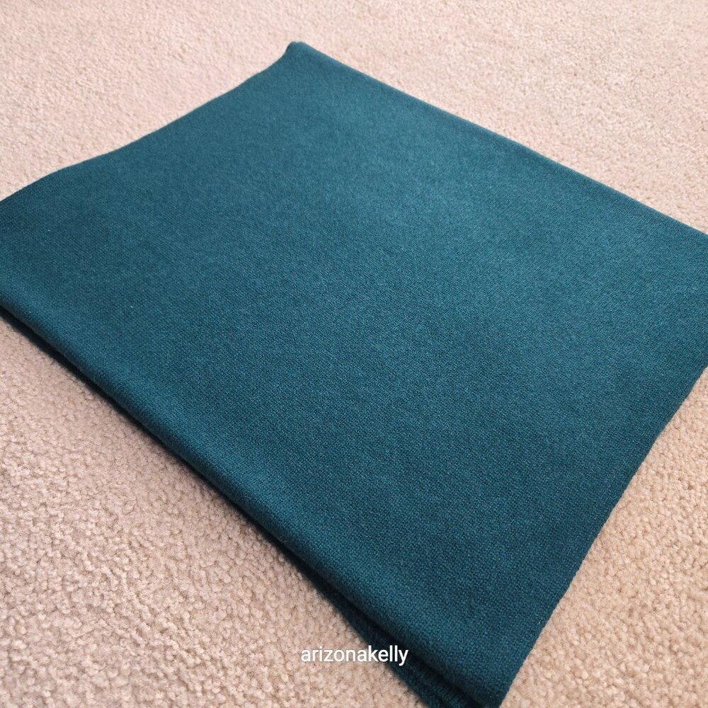 NWT Naked Cashmere 100% Cashmere Scarf Green Evergreen - Picture 9 of 16